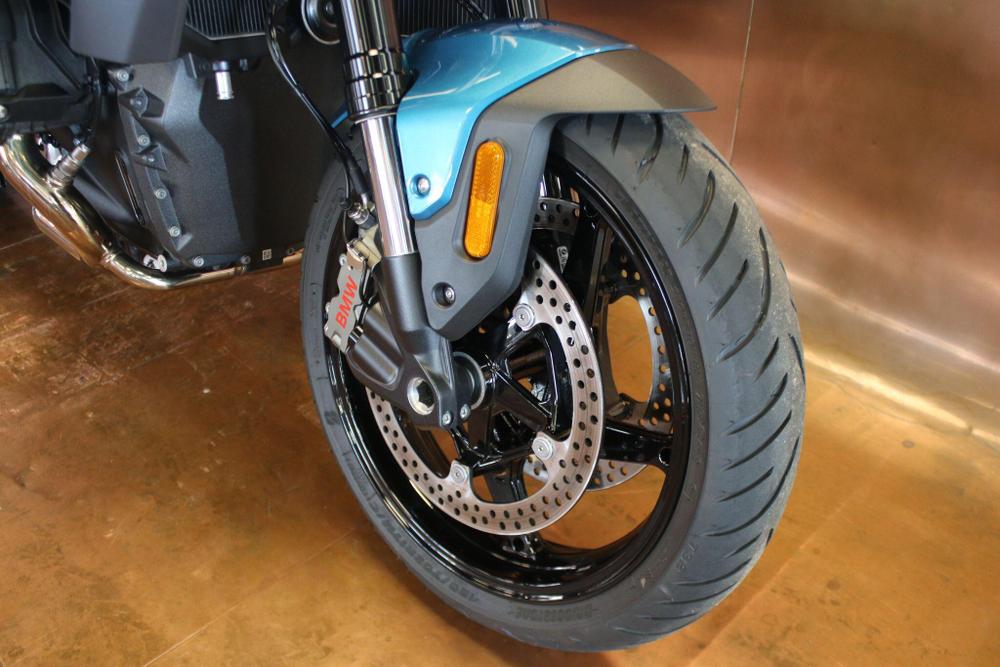 BMW R 1300 R Photo at-2eca62740ff8483991e34321761dd47f.jpg