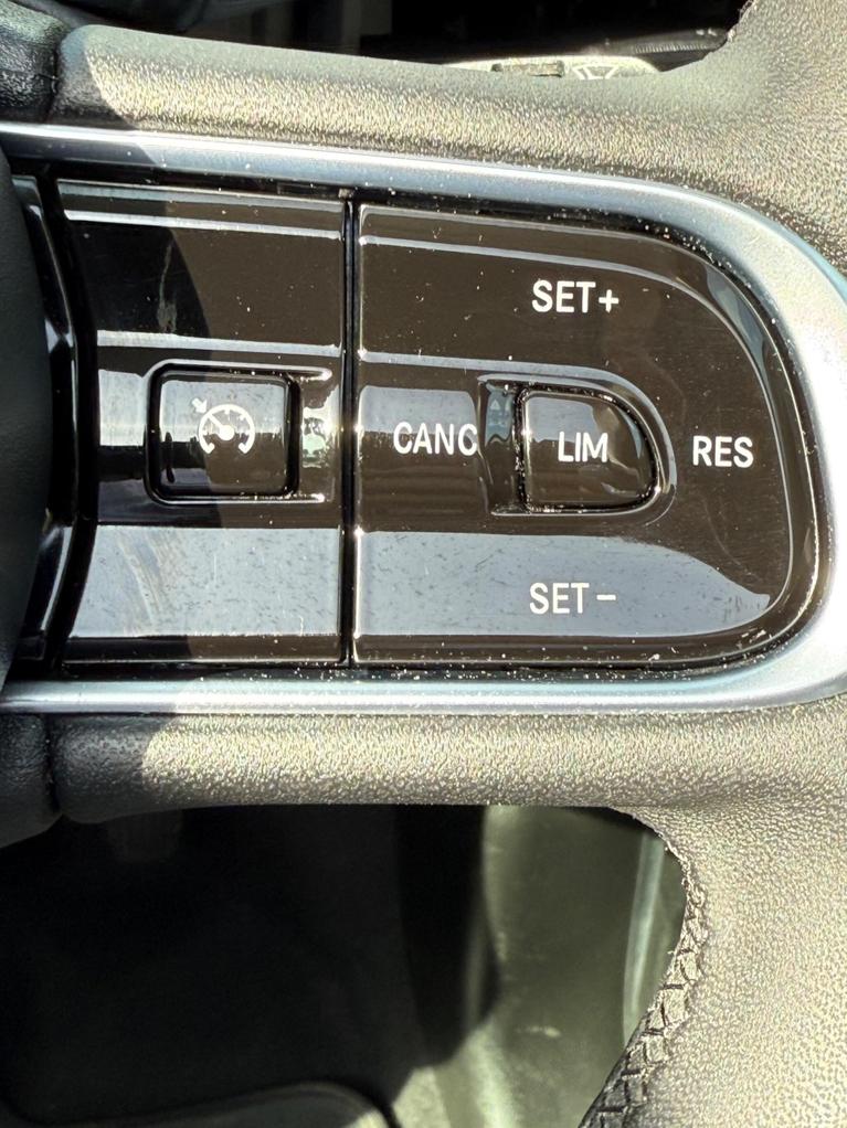 Used Fiat 500e C VX22LHV 18