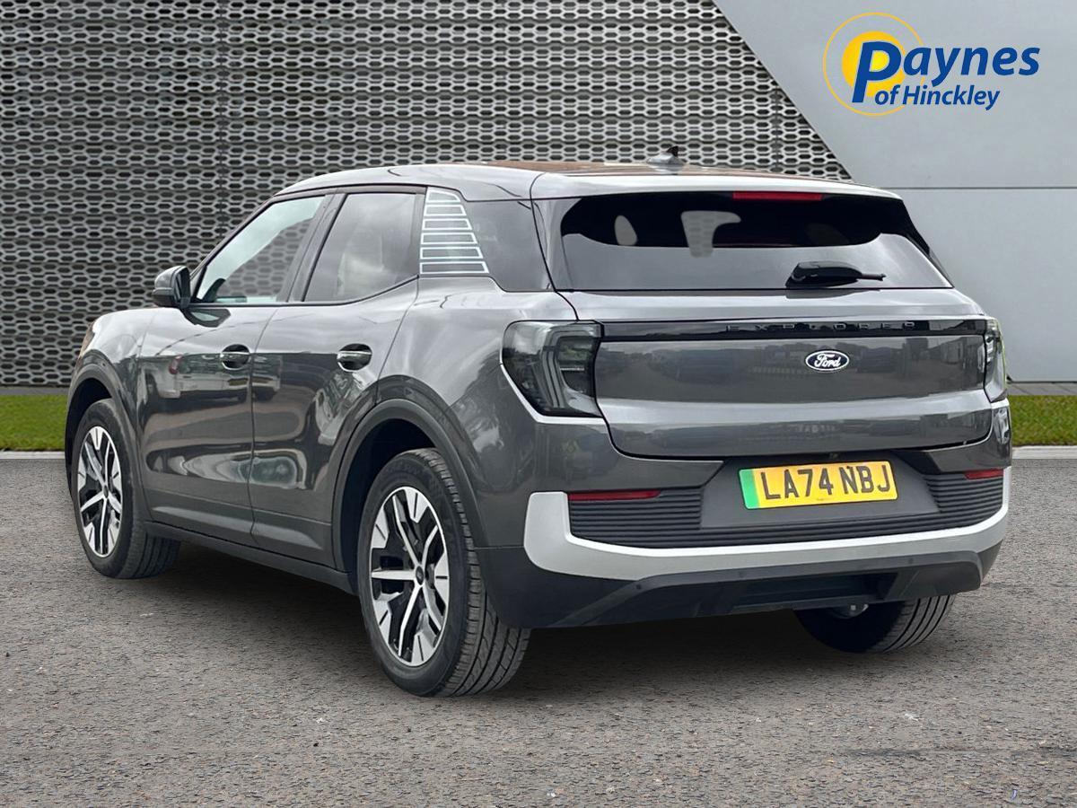 2024 Ford Explorer thumbnail 9