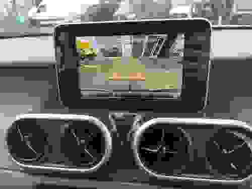 Mercedes-Benz X-Class Photo at-2ef454d14a574873a5eb9ac015e5b9f2.jpg