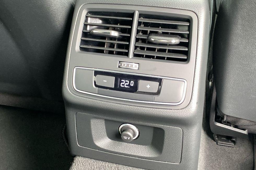 Audi A4 Photo at-2f498a8f192e434e87bc018badb5ce85.jpg
