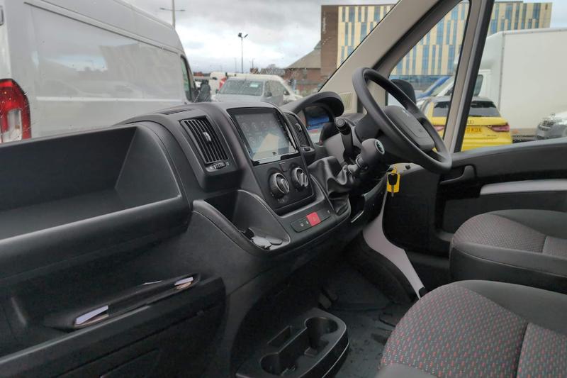 Used Peugeot Boxer NV23XCL 4