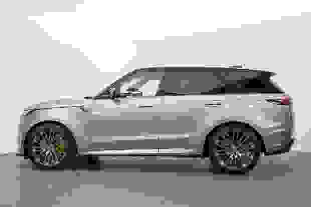 Land Rover Range Rover Sport Photo at-2f9e56cad0ec4a3aa00af4ce134f70e0.jpg