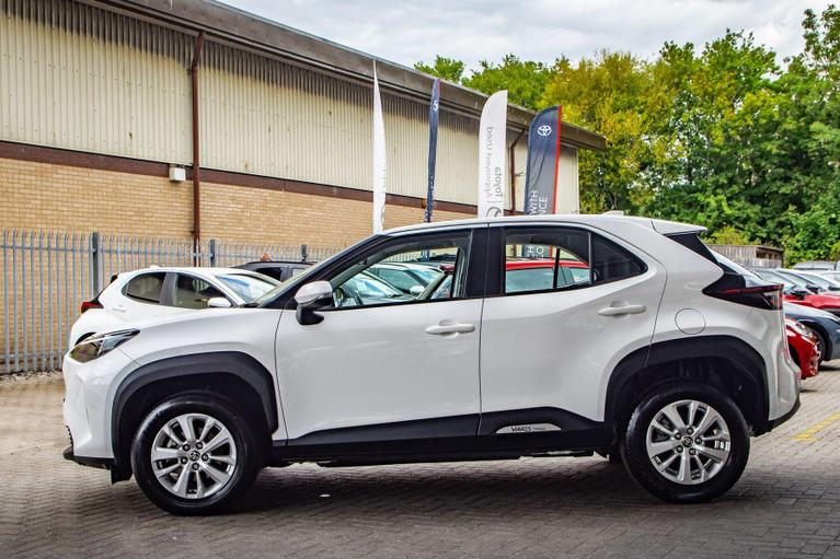 Used Toyota Yaris Cross WN73OMU 10