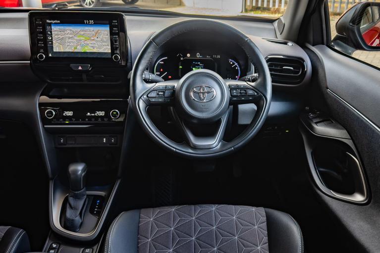 Used Toyota Yaris Cross WU24XTH 26