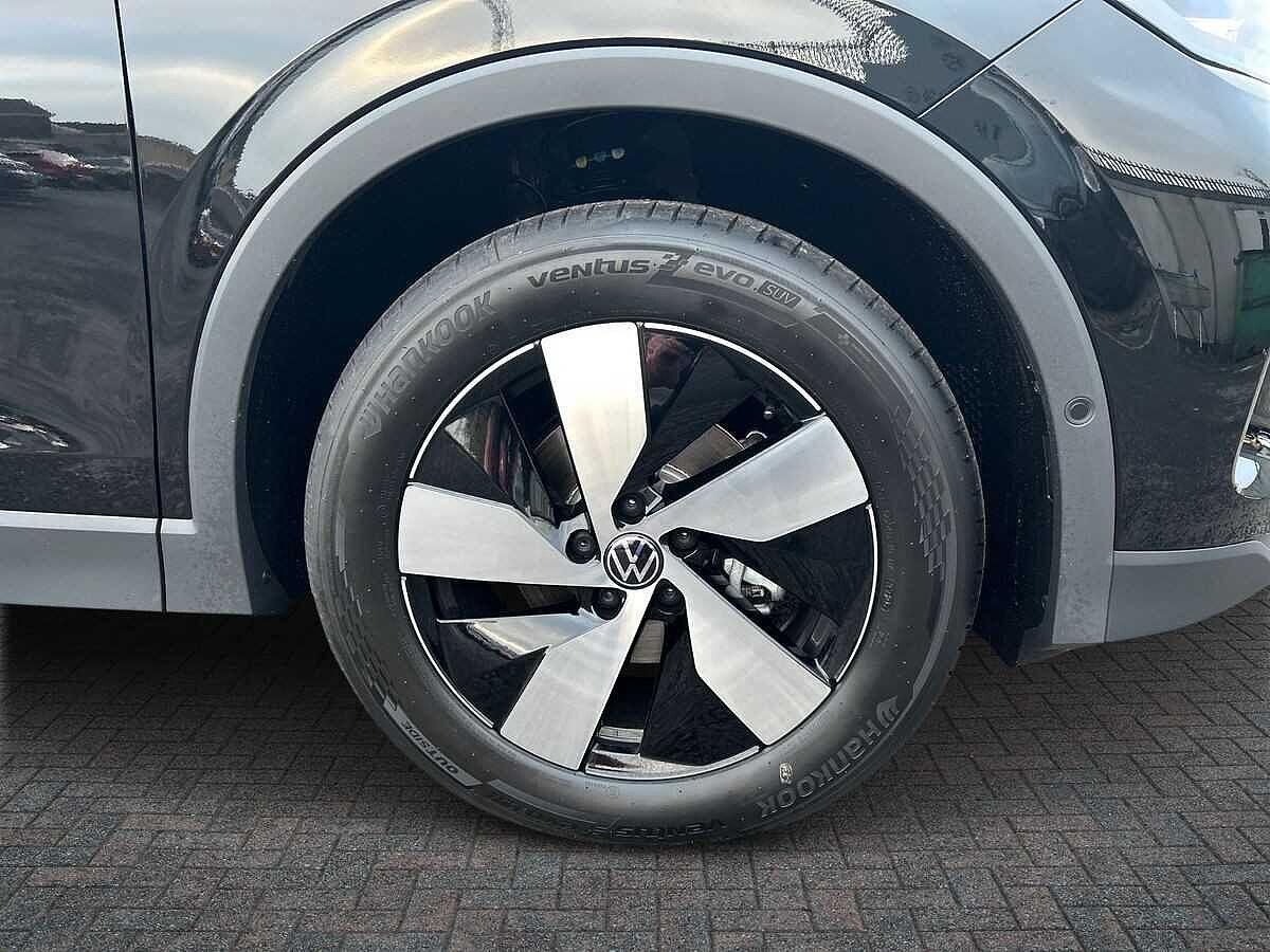 Volkswagen Tiguan Photo at-2ffc736377514703ab4f1c9710aaf5fc.jpg