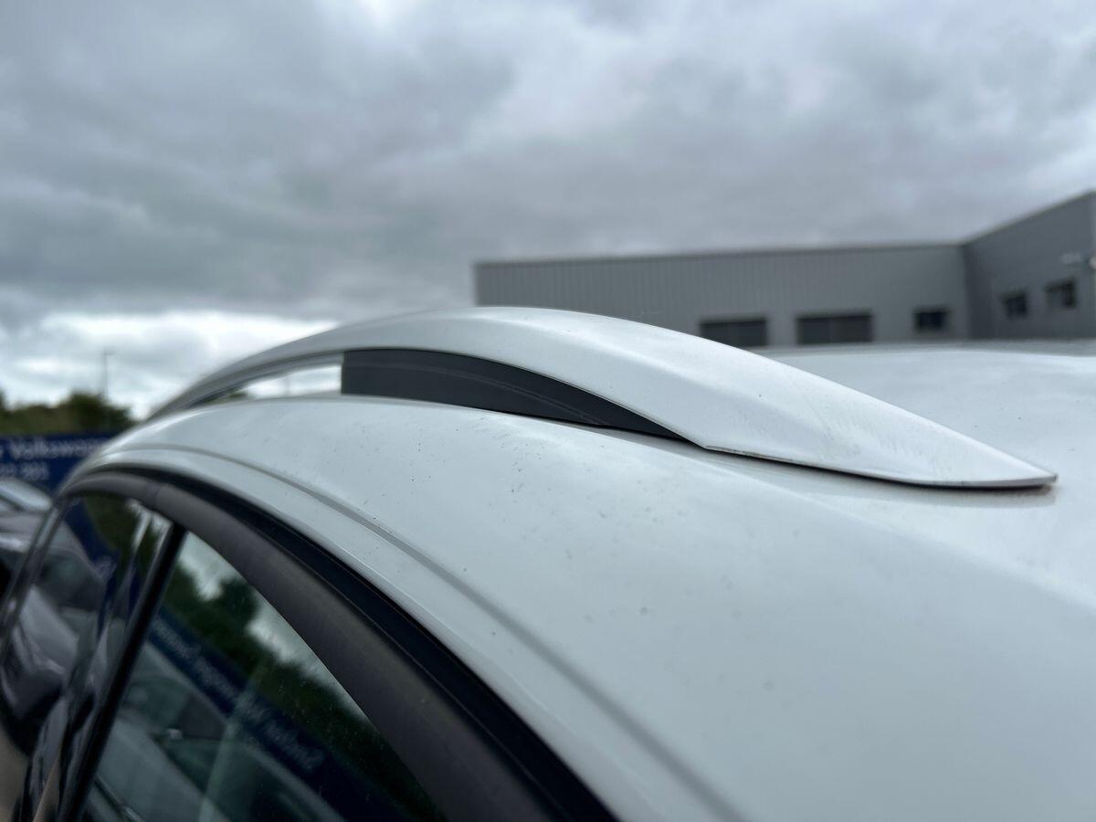Volkswagen Tiguan Photo at-2ffd9de29ea94f0382ca2580f6f85171.jpg