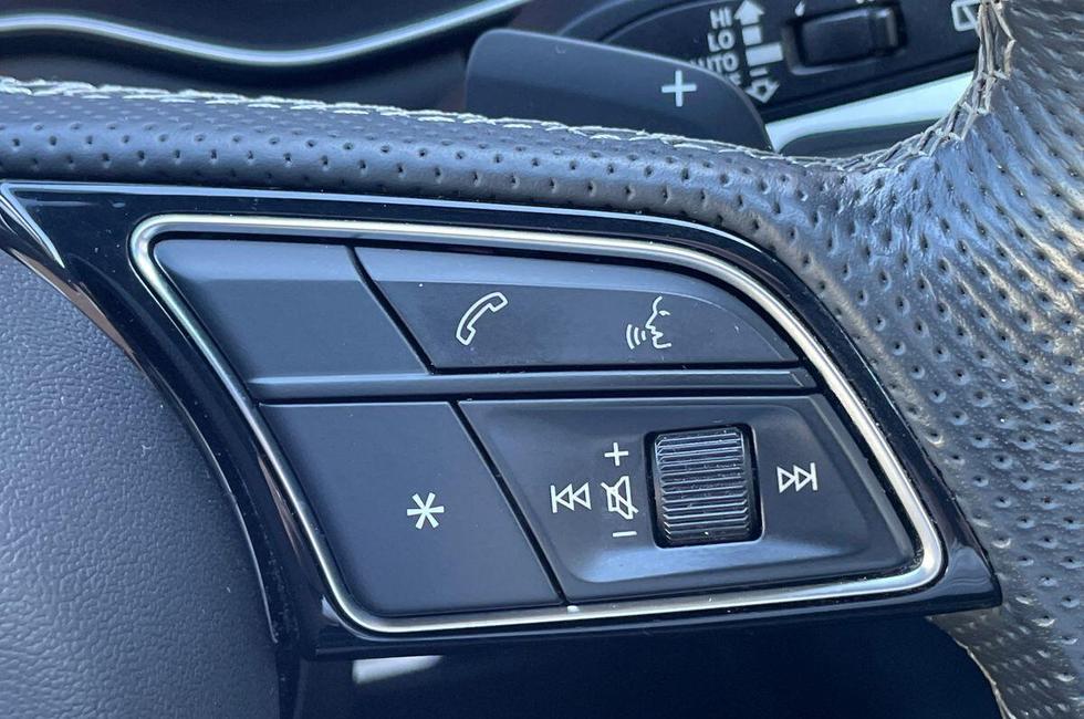 Audi A4 Avant Photo at-3002c39d249a45e4a39a95f7b6d7307d.jpg