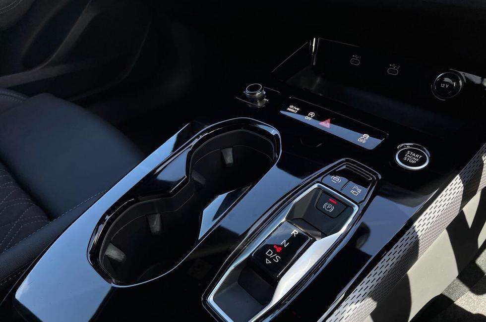 Audi A5 Photo at-3004e57d57b844eda371881c418916ad.jpg