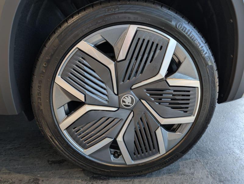 Skoda Kodiaq Photo at-30098f134675497ba555044b7e892130.jpg