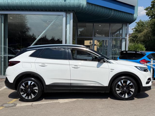 Used Vauxhall Grandland X YN21BTW 9