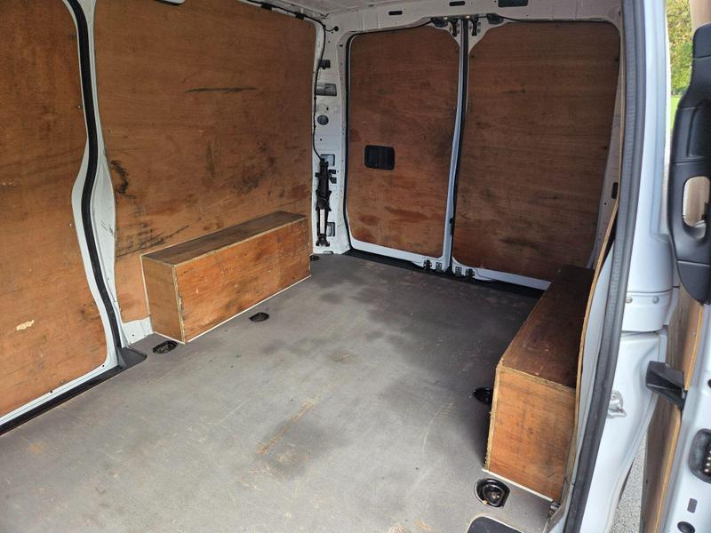 Mercedes-Benz Vito Photo at-30502b8acaa340a7b629a7f4cb3d0845.jpg