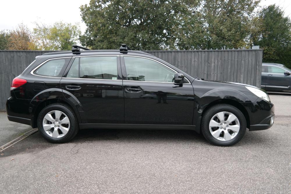 Subaru Outback Photo at-3057b00bef2d4a3897b7dd3421d5828f.jpg