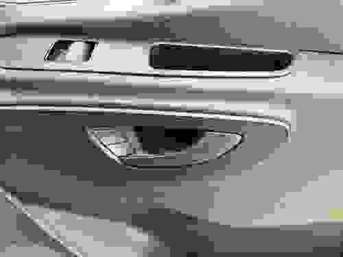 Mercedes-Benz Sprinter Photo at-30588bb830954e079dcba38d2e253f40.jpg