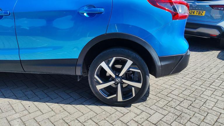 Used Nissan Qashqai DL69NNR 11