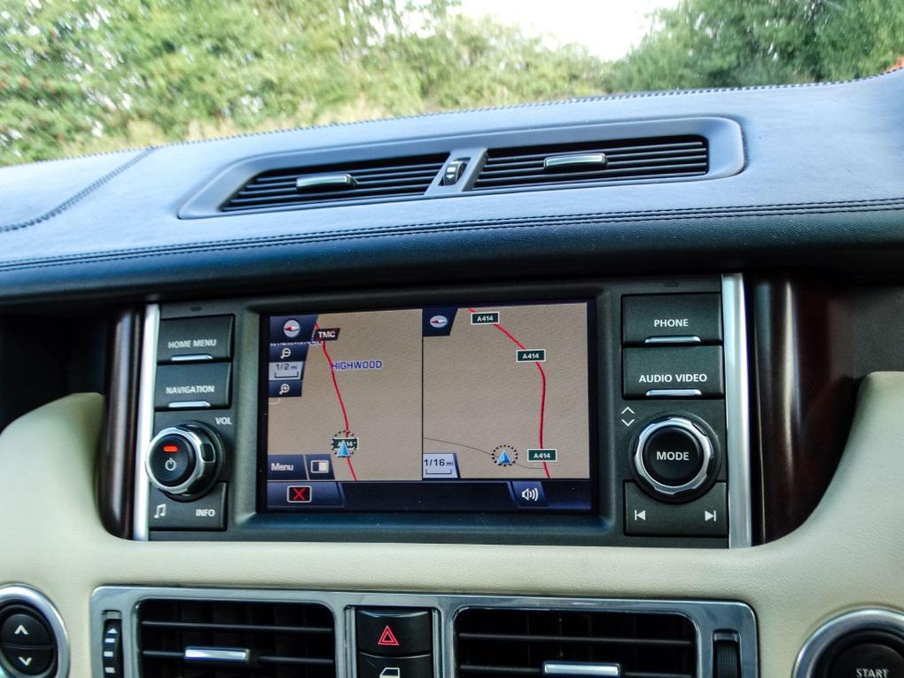 Used Land Rover Range Rover P6AKV 22