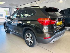BMW X1 Photo 3