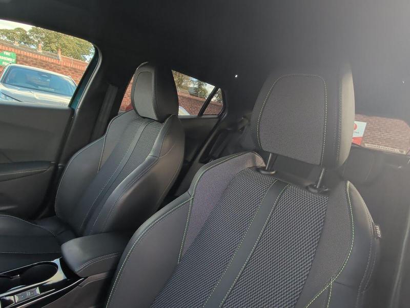 Used Peugeot 2008 KJ25AWO 39
