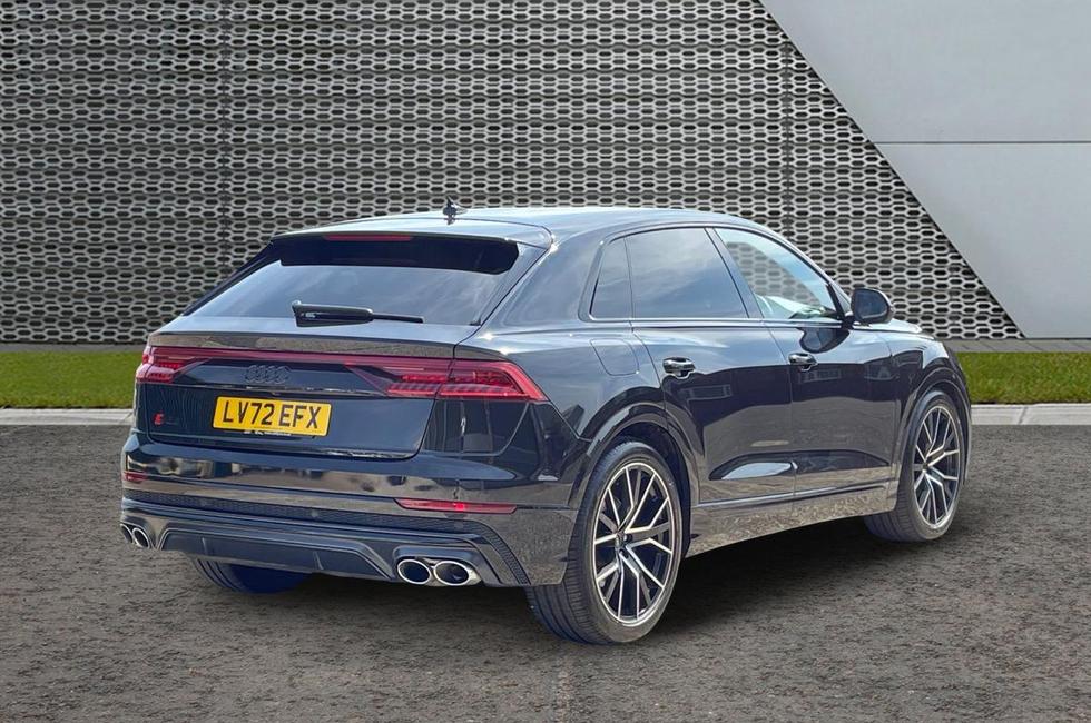Audi Q8 Photo at-30bad78f4ad0450cabcaadf3d6fe3f19.jpg
