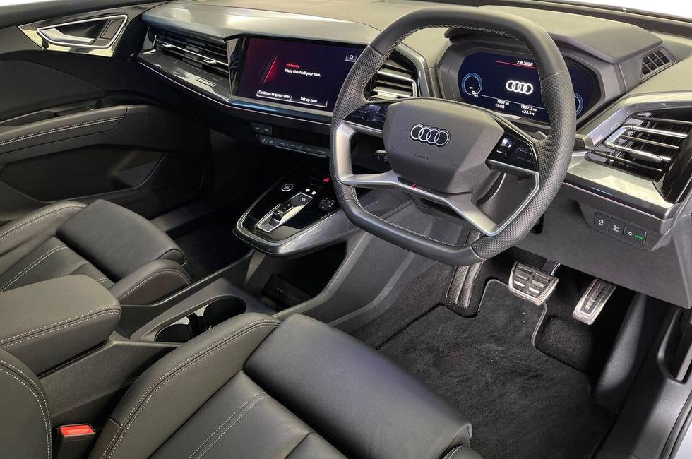 Audi Q4 Photo at-30d6f5201acb4e6abcdc8f40eccf4bb8.jpg