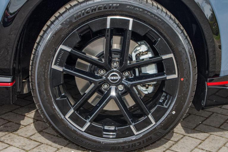 Used Nissan ARIYA 202508065184243 16