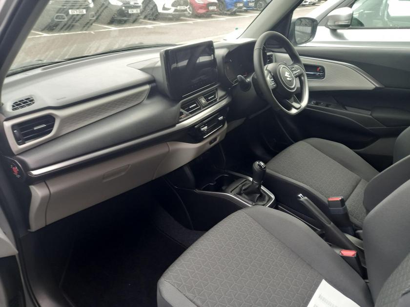 Suzuki SWIFT Photo at-30feafe7bd4e428e943d2e82017ee161.jpg