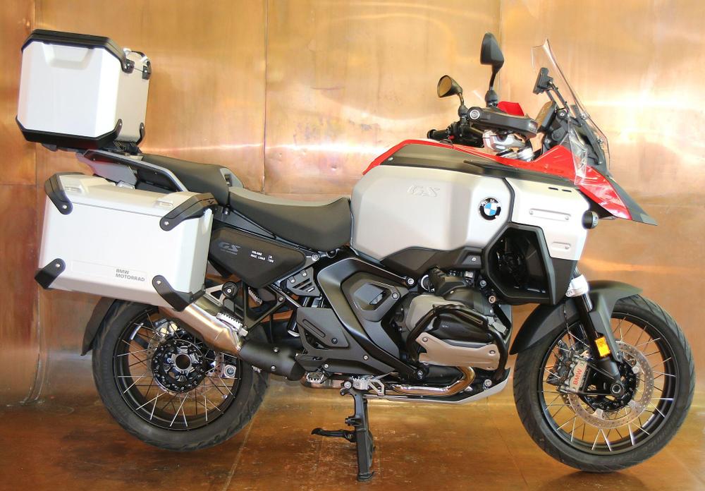BMW R 1300 GS Adventure Photo at-310eeb0fbee94e30b61f0f6de4d27cdd.jpg