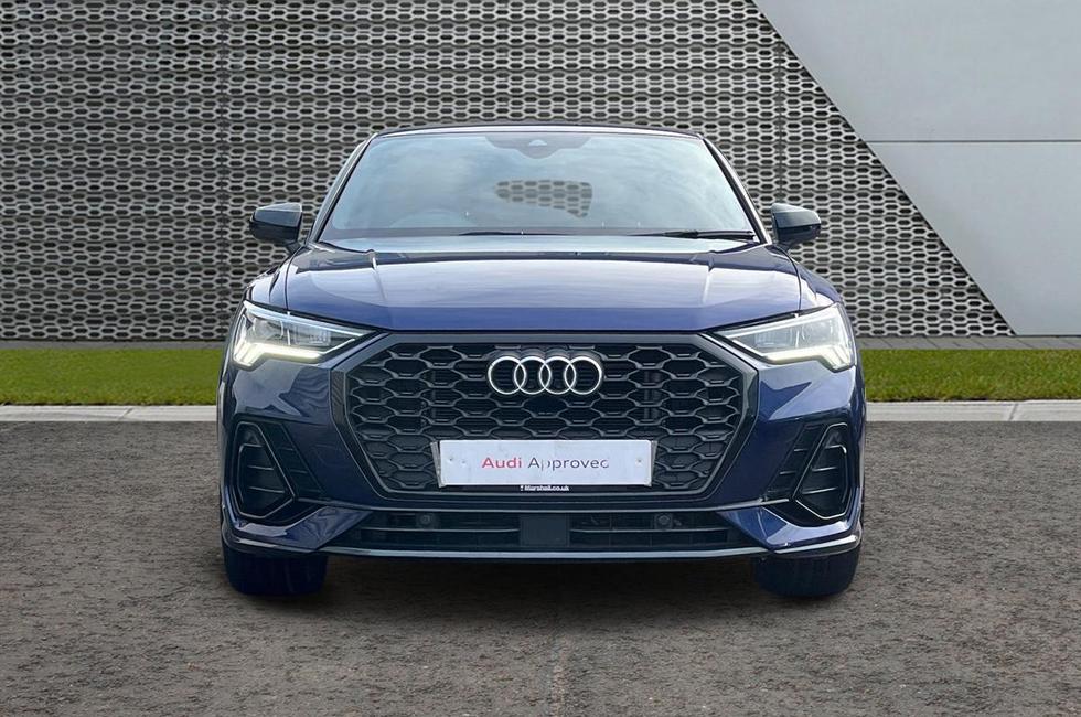 Audi Q3 Photo at-31549310cd11420cb6f7dedcaf105b10.jpg