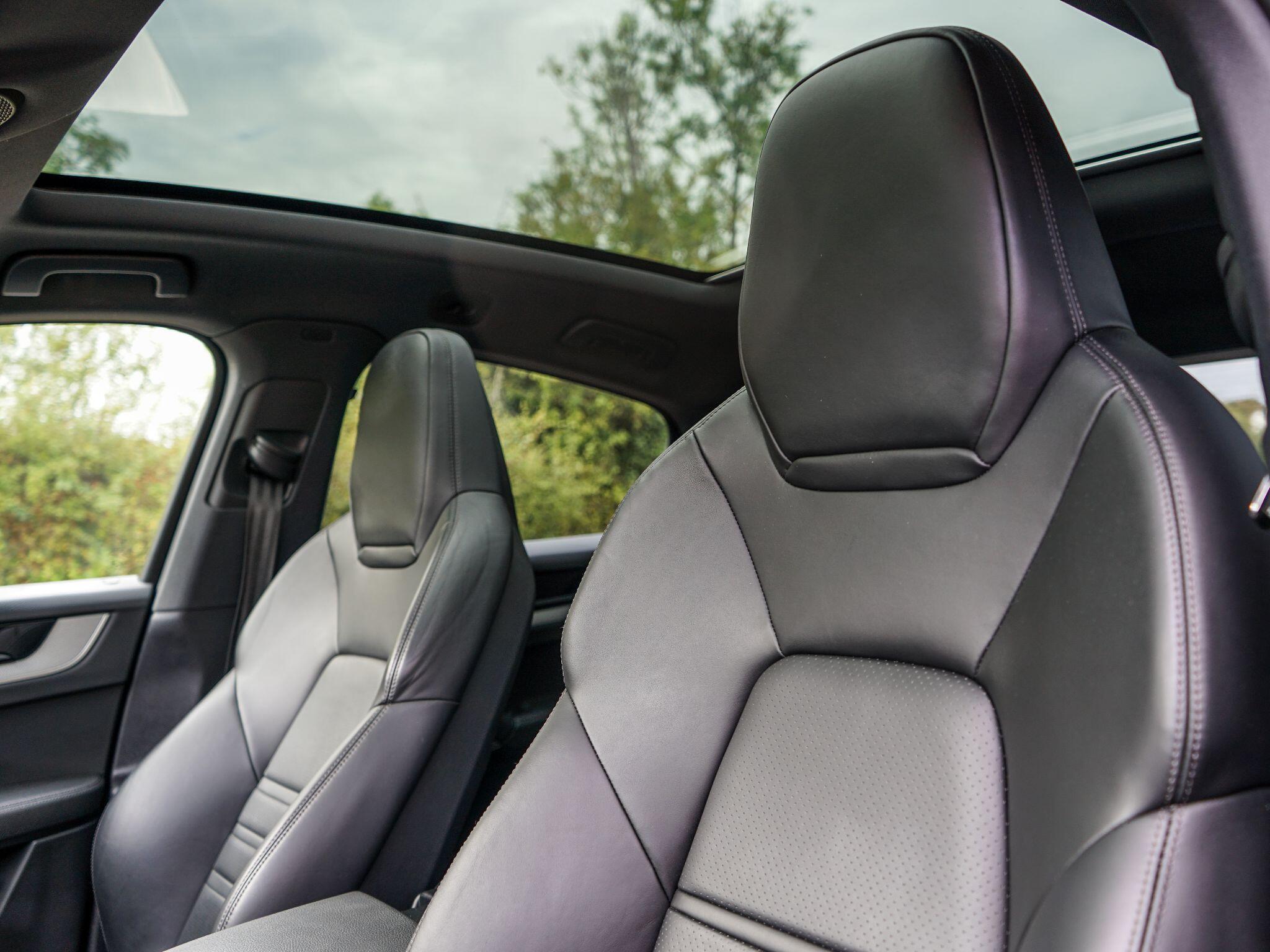 Porsche Cayenne 3.0 V6 E-Hybrid 25.9kWh TiptronicS 4WD Euro 6 (s/s) 5dr — photo 13