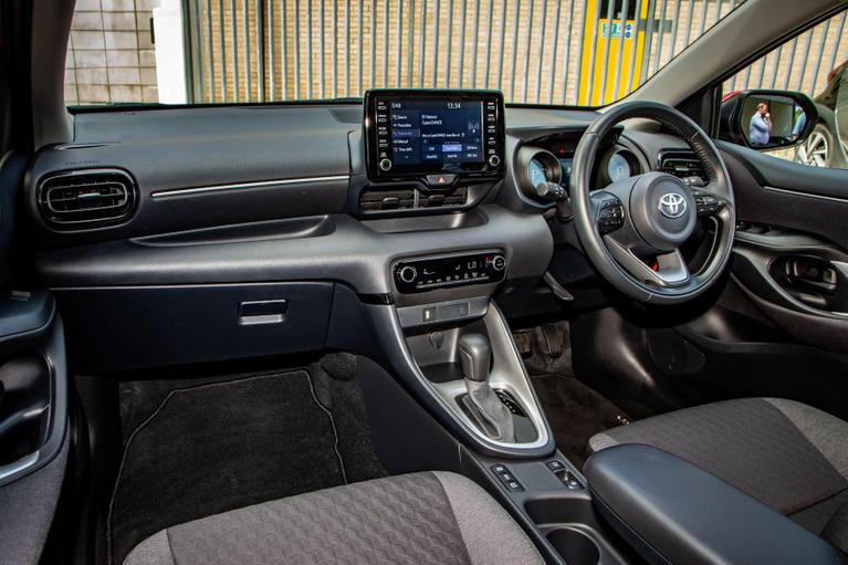 Used Toyota Yaris VN73KFK 11