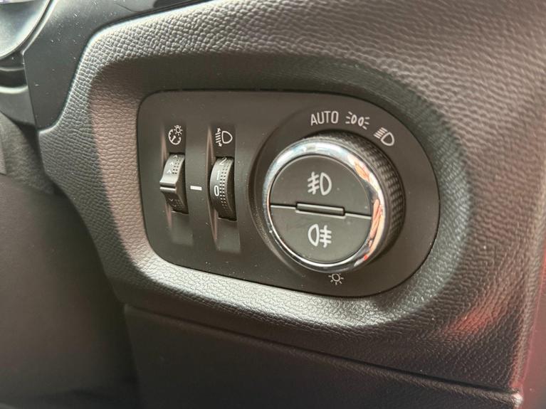 Used Vauxhall Corsa WR71EZW 15