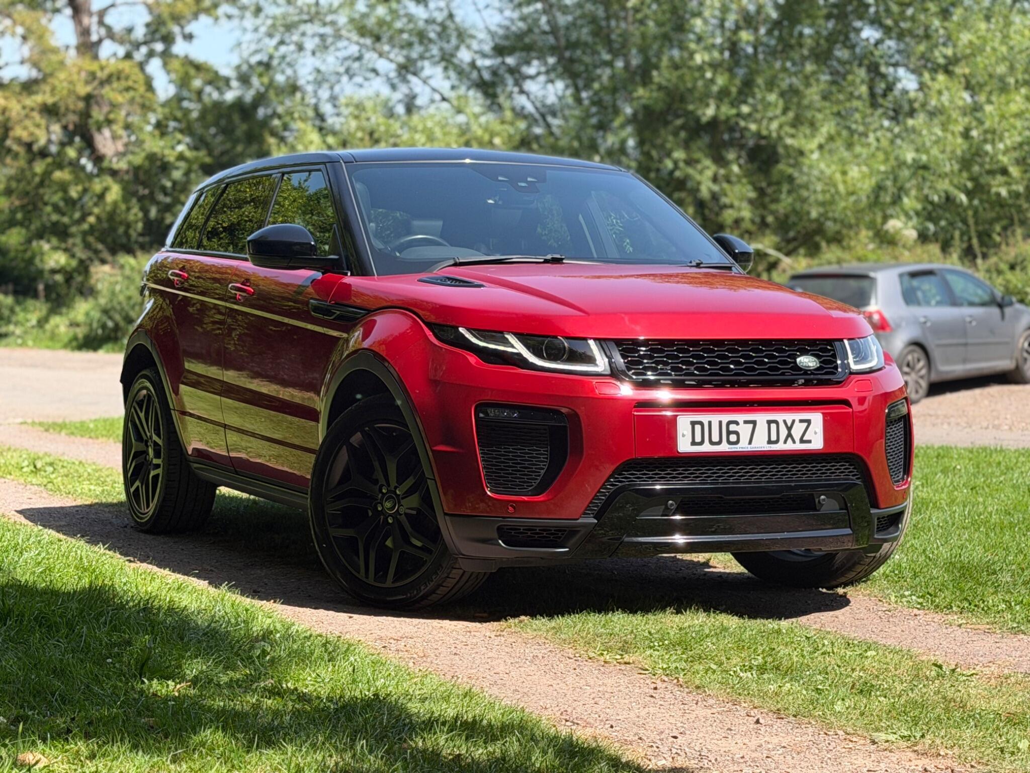 2017 Land Rover Range Rover Evoque thumbnail 4