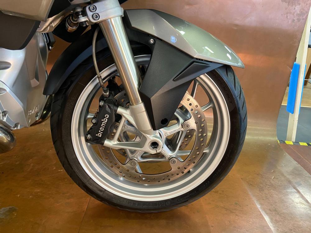 BMW R 1200 RT Photo at-319d393146874fd8b648fd727bf91d2b.jpg