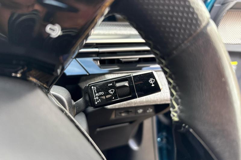 Used Peugeot E-3008 NV24RXT 44