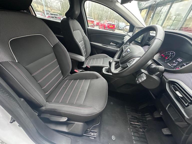 Used Dacia Jogger PL72WHF 10