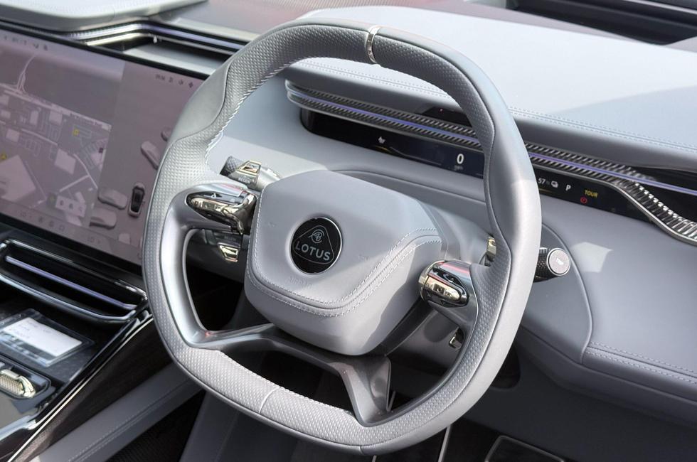 LOTUS Eletre Photo at-31f37c9117444653bf3a736c60494ba2.jpg
