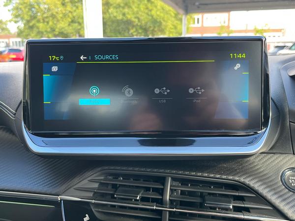 Used Peugeot E-2008 DU72UVO 26