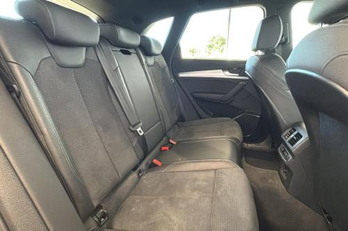 Audi Q5 Photo at-320fe39f1b7643b999f92f9f81c63232.jpg