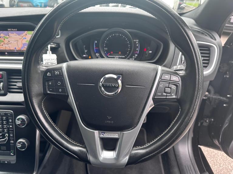 Used Volvo V40 RK67FUB 23
