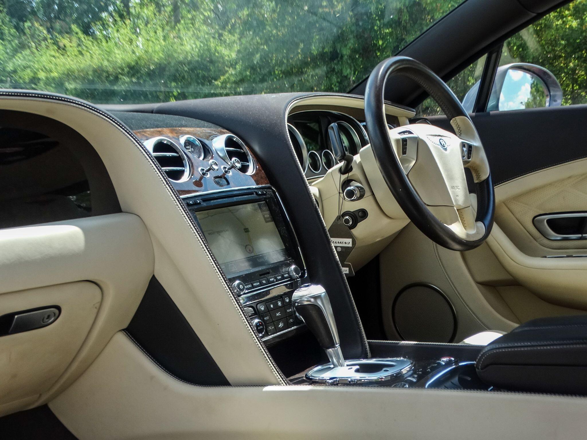 Bentley Continental 6.0 GT 2dr — photo 16