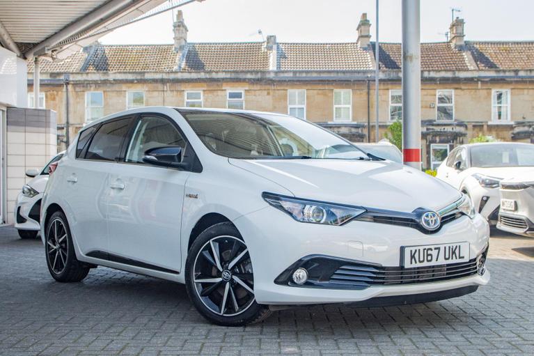 Used Toyota Auris KU67UKL 1
