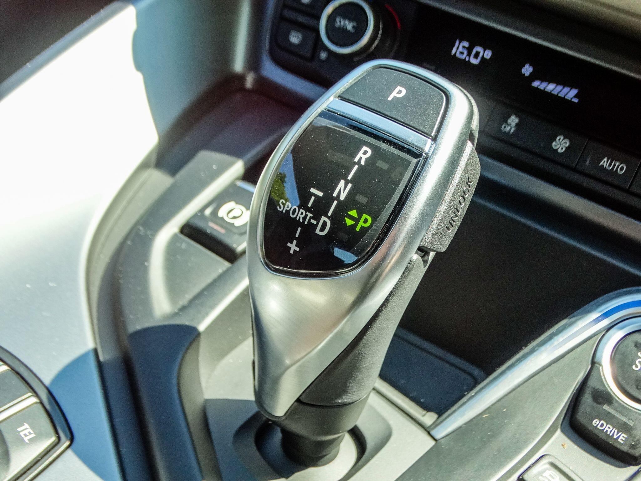 BMW i8 1.5 7.1kWh Auto 4WD Euro 6 (s/s) 2dr — photo 30