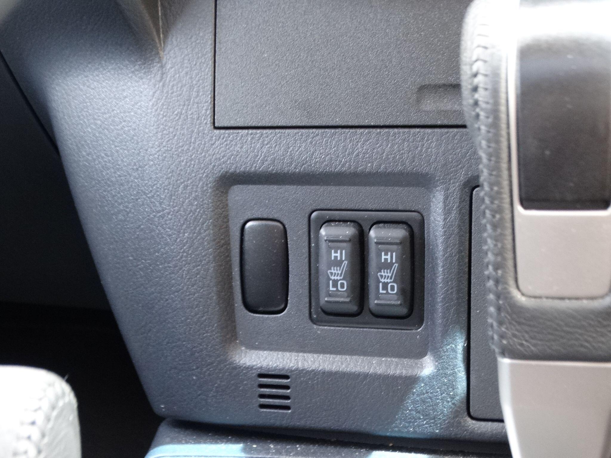 Mitsubishi Shogun 3.2 DI-DC SG3 Auto 4WD Euro 5 5dr LWB — photo 21