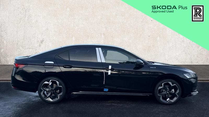 Skoda Superb Photo at-3295f905b8884ad5821ec8d42b3037e7.jpg
