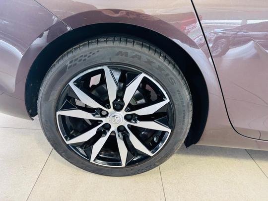 Vauxhall Insignia Photo at-32997c7ba18848dda07326cc74c897bc.jpg