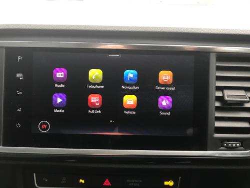 SEAT Ateca Photo at-329a0ab512c5481bad3005234741e4af.jpg