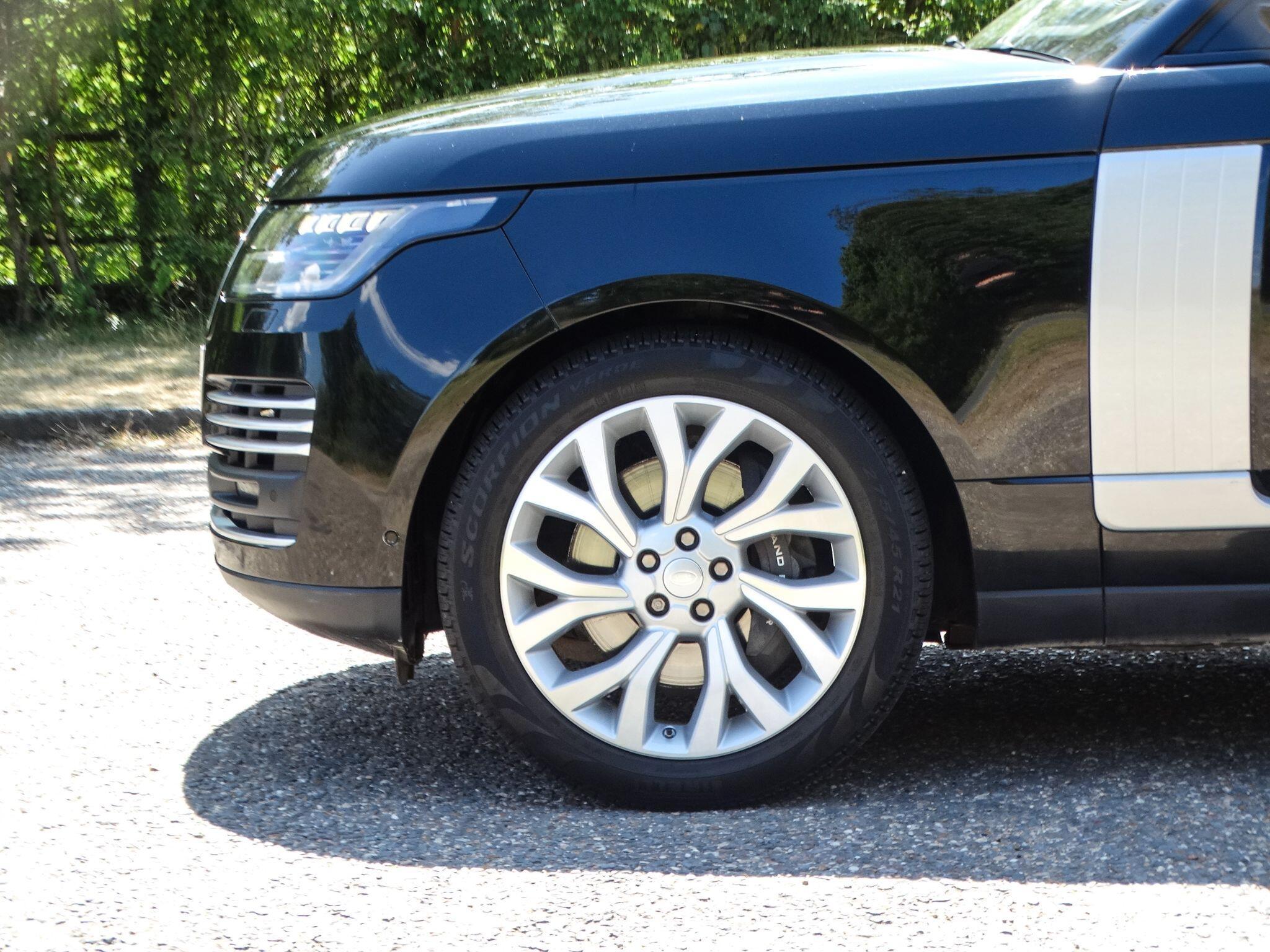 Land Rover Range Rover 4.4 SD V8 Autobiography Auto 4WD Euro 6 (s/s) 5dr — photo 5