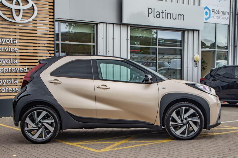 Used Toyota Aygo X YP24BLV 3