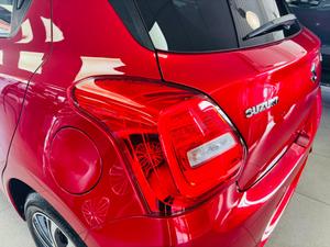 Suzuki Swift Photo 16