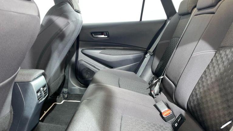 Used Toyota Corolla FL75SRU 14